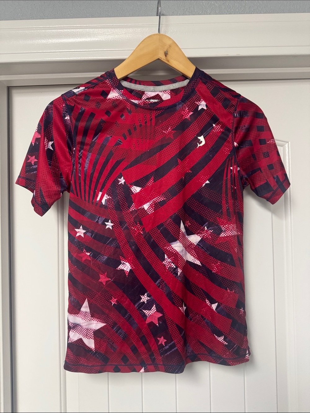 Reel Legends Red & Navy Starburst Athletic Tee